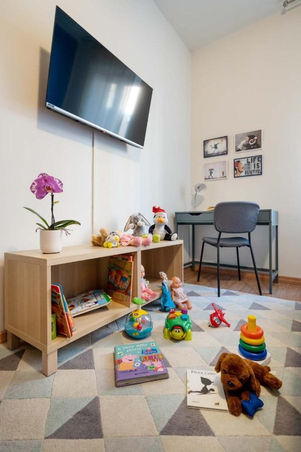 Casa Martina- Airport Free Shuttle-H24 Apartment Bergamo Bagian luar foto