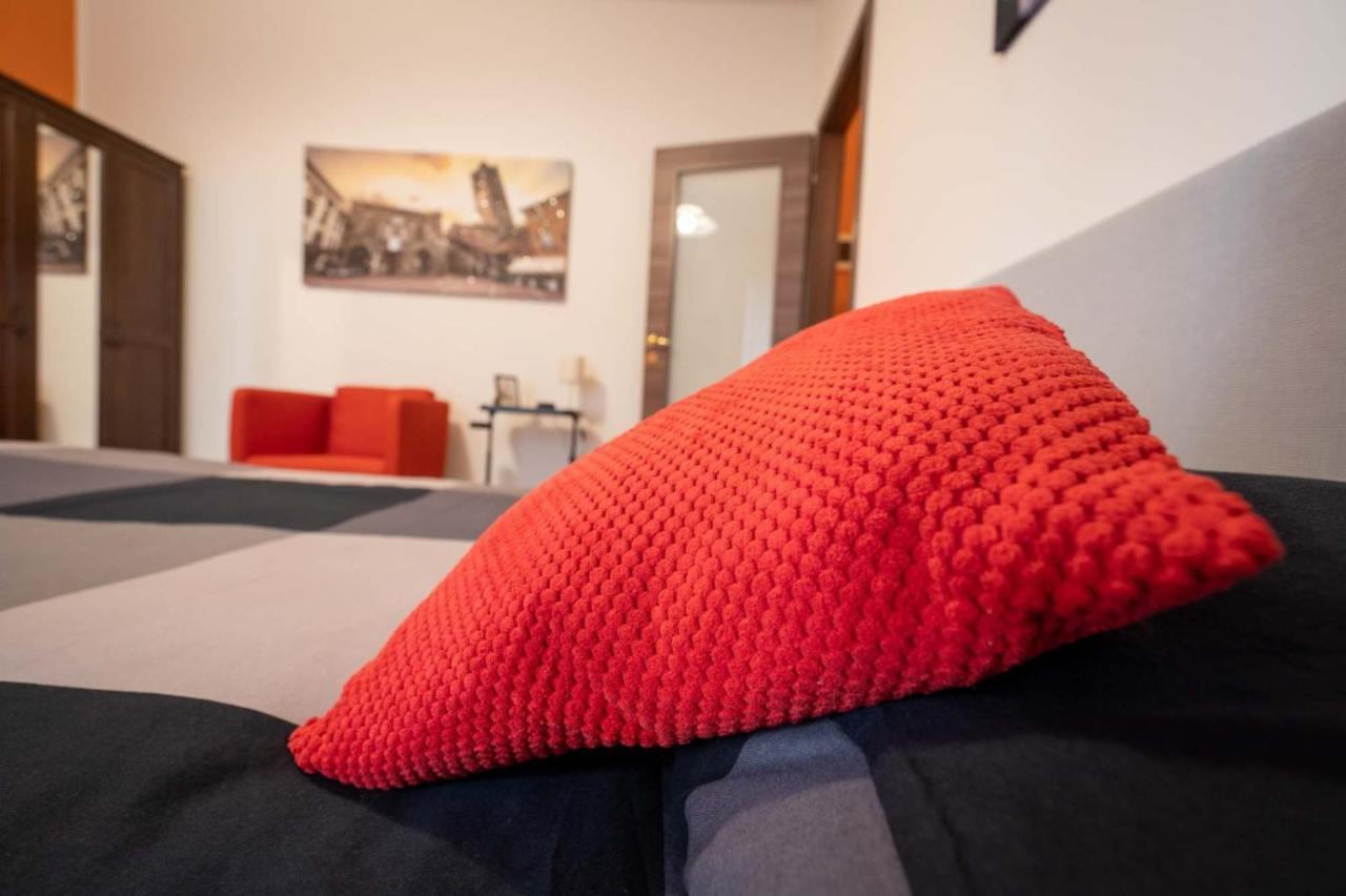 Casa Martina- Airport Free Shuttle-H24 Apartment Bergamo Bagian luar foto