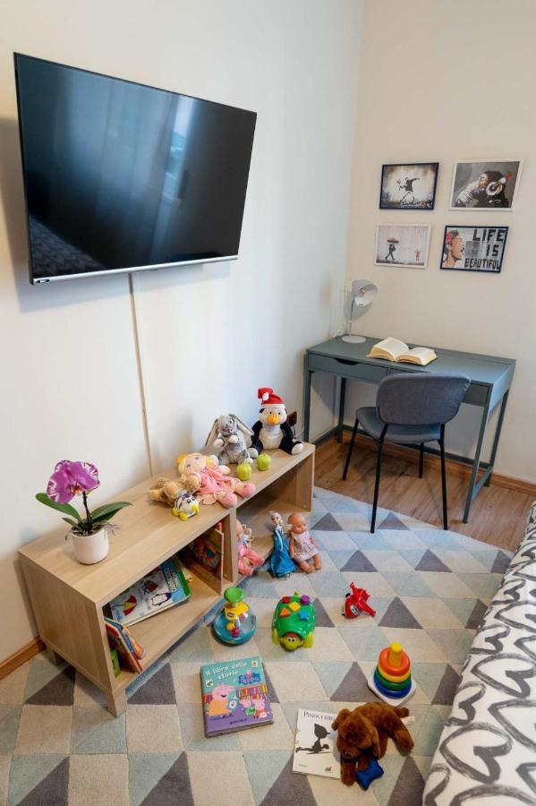 Casa Martina- Airport Free Shuttle-H24 Apartment Bergamo Bagian luar foto